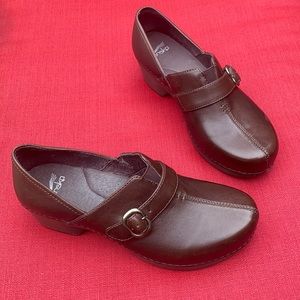 Dansko brown leather size 9.5-10